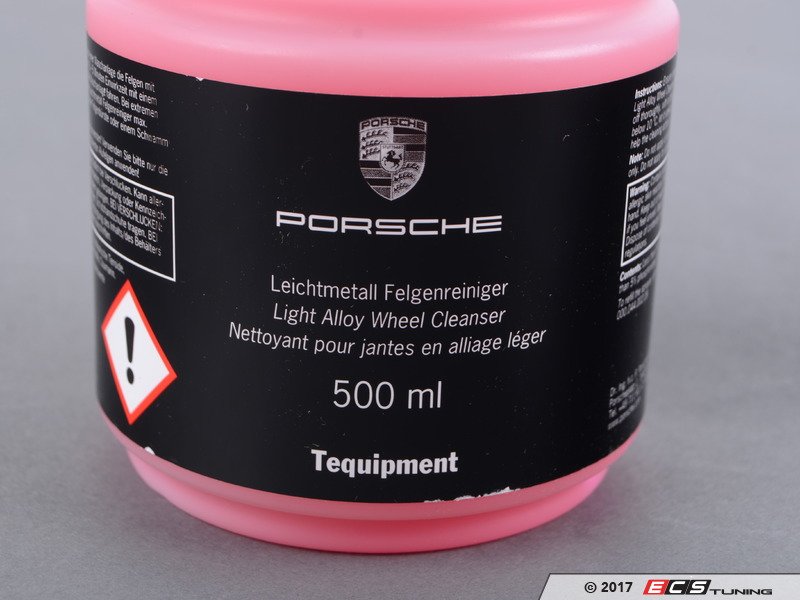 porsche wheel cleaner