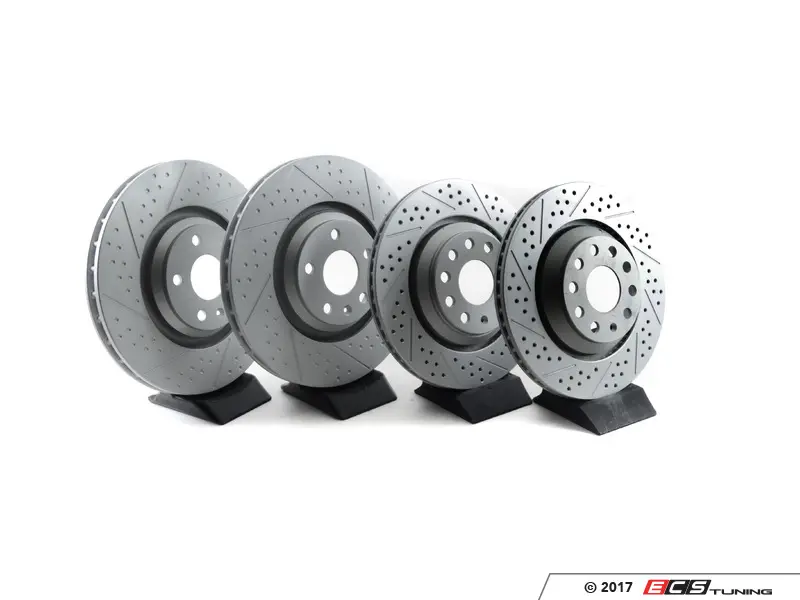 Rear Max Brakes Geomet OE Rotors with Carbon Ceramic Pads KT087462
