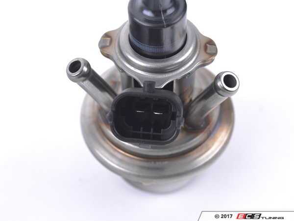 Genuine BMW - 18308514448 - SCR Metering Valve (18-30-8-514-448)