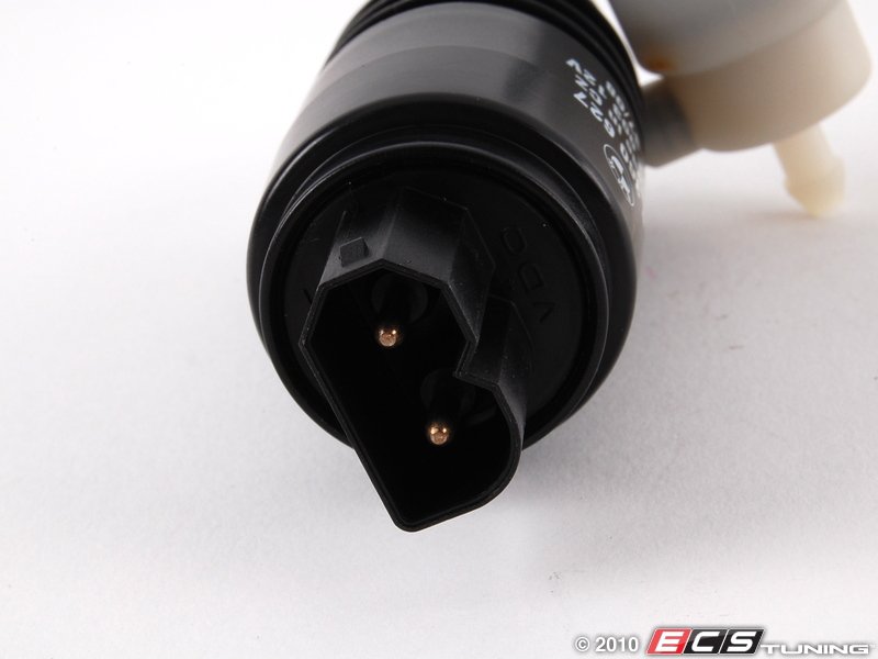 Genuine BMW 67128360627 Rear Window Washer Pump (67128360627)