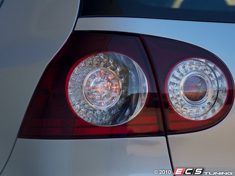 Valeo 1K0052204 European LED Tail Light Set