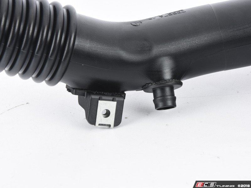 Genuine BMW - 13717609811 - CHARGE AIR INDUCTION (13-71-7-609-811)