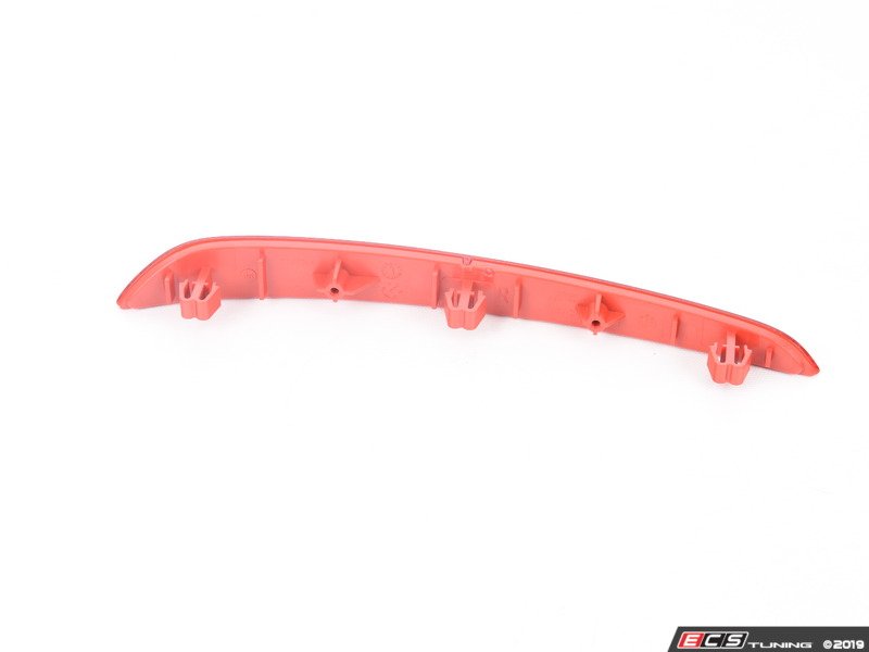 Genuine BMW - 63147388766 - Reflector - Bumper Cover (Red) (63-14-7-388 ...