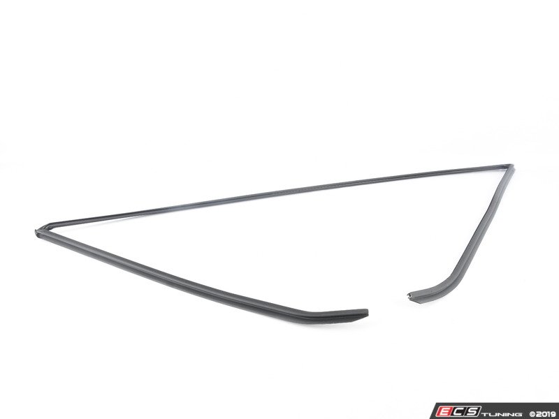 Rear Window Upper Moulding Seal for BMW E60 530i 540i 545i 550i