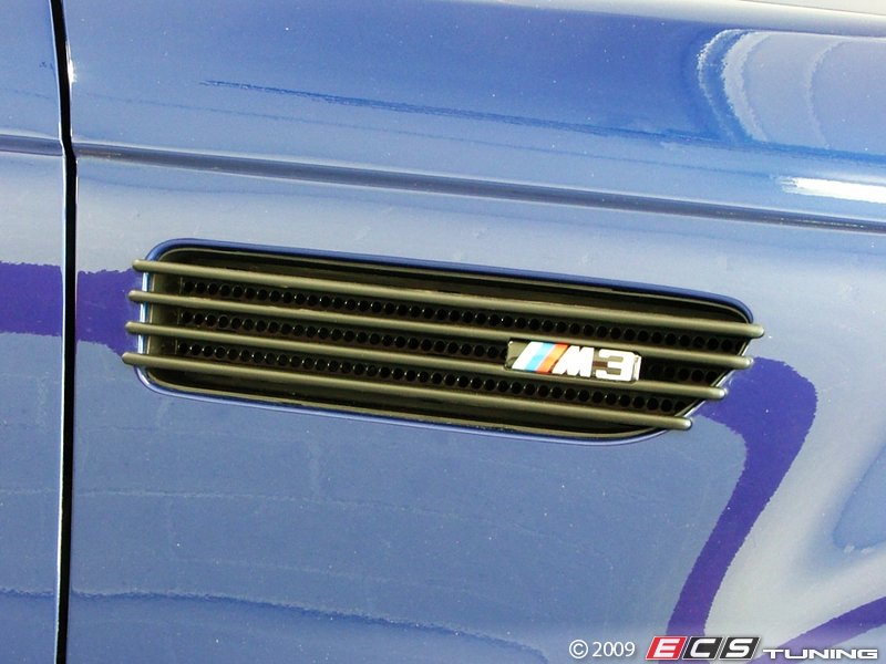 ECS News BMW E46 M3 Blackout Fender Side Grille Kit