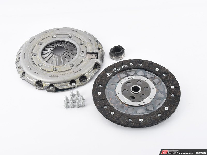 Valeo - 21208606067 - Clutch Kit - Priced As Set 828117 832226