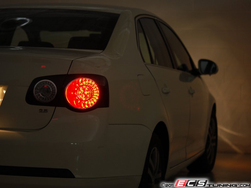 ECS News VW MKV Jetta 2.0T Blackout LED Tail Light Set