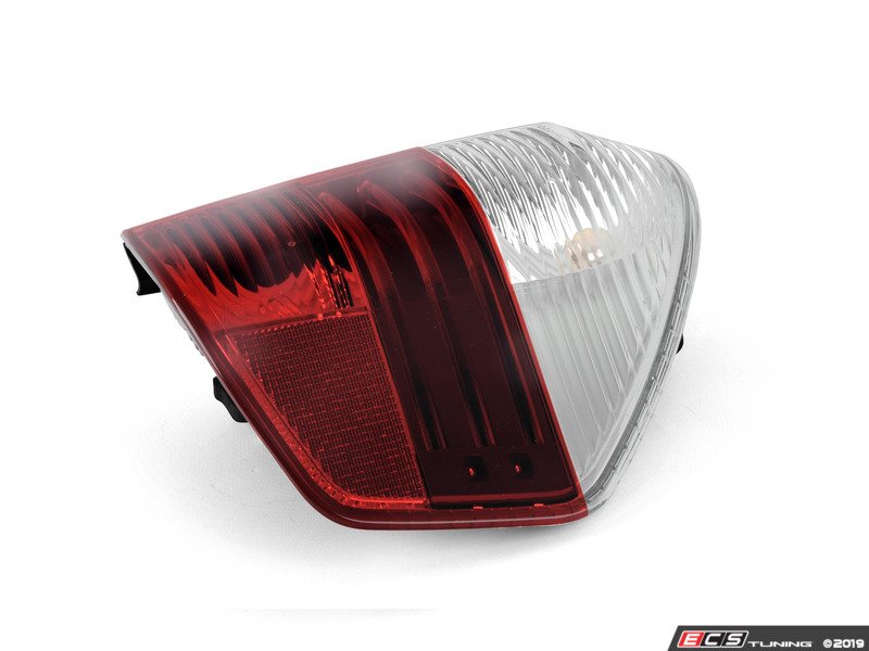 ULO 63217162212 E83 Tail Light Right
