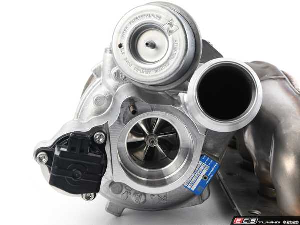 BorgWarner - 11657636423 - Turbocharger with Exhaust Manifold