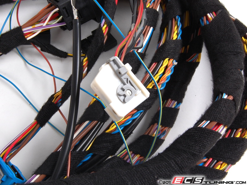 Genuine BMW 61120309250 Navigation Retrofit Harness (61120309250)