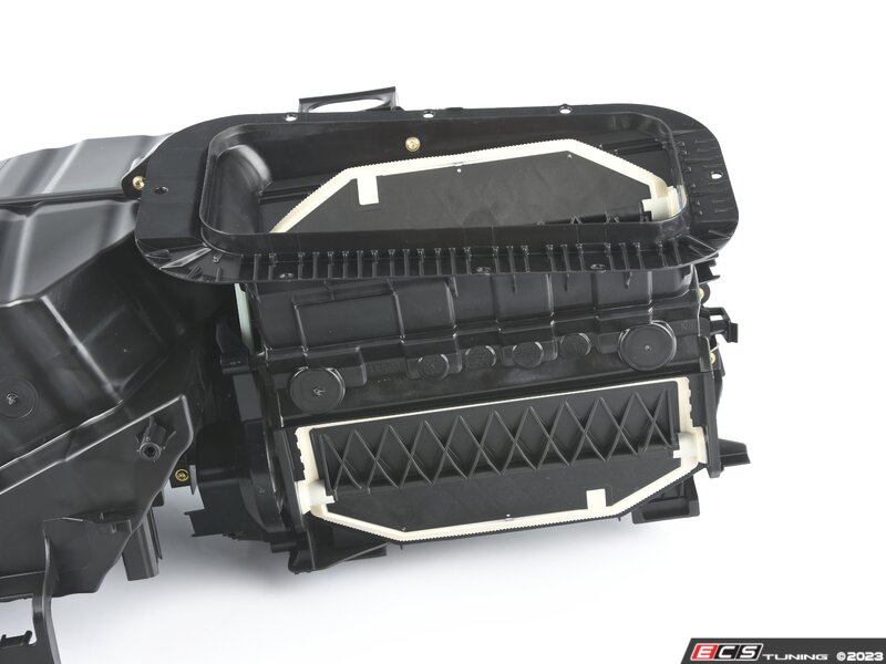 Genuine Mercedes Benz 1678302805 EVAPORATOR HOUSING