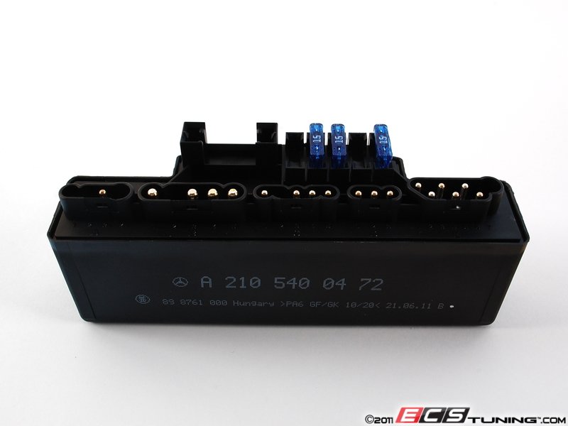 Genuine Mercedes Benz 2105400472 RELAY UNIT