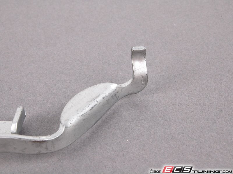 Genuine BMW 34111163488 Retaining Clip Priced Each (34111163488)