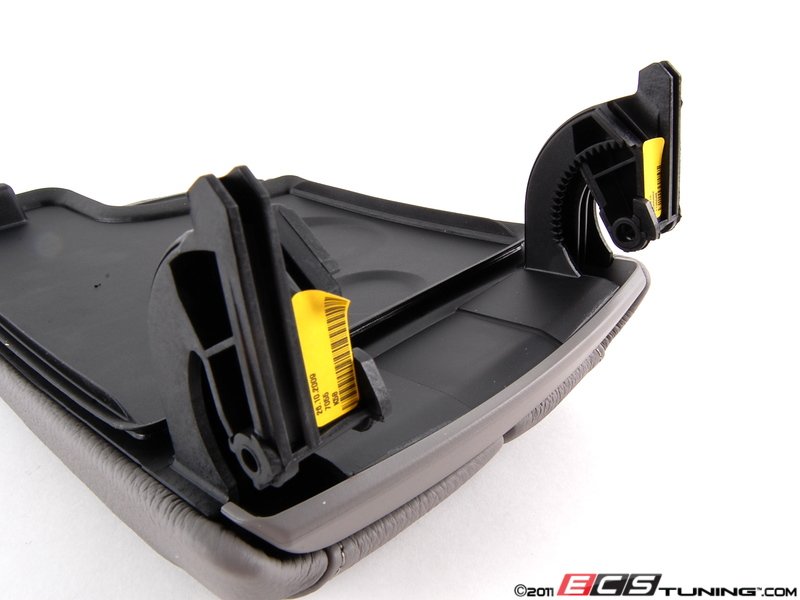 ECS News BMW E90/E91 Split Armrests