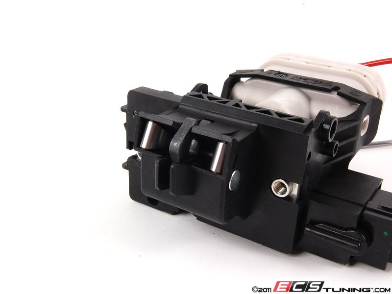 Genuine Mercedes Benz 2207500185 Trunk Lock Mechanism