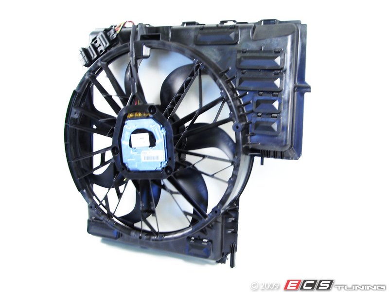 Genuine BMW 17427521767 E53 Engine Fan (17427521767)