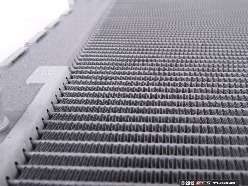 Genuine BMW - 17117585036 - Radiator (17-11-7-585-036)