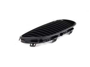 ES#1897964 - 51712158984 - BMW Performance Black Kidney Grille - Right - Add that mean aggressive look to your 3! - Genuine BMW M Performance - 