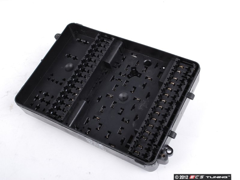 Genuine BMW - 61131370763 - Fuse box (61-13-1-370-763) Genuine BMW - 61131370763 - Fuse box (61-13-1-370-763)