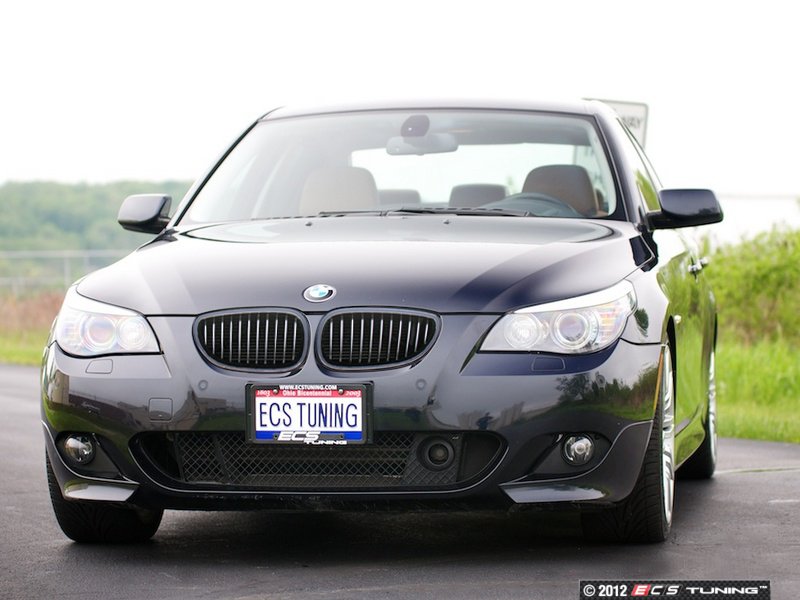 ECS News - BMW E60/61 5-Series ECS Blackout Grille Set
