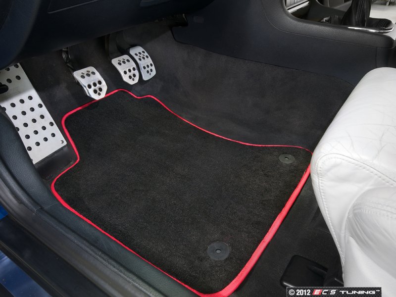 ECS News Audi B5 A4/S4 Schwaben Floor Mats