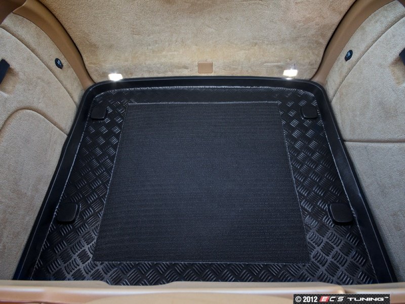 ECS News Porsche Cayenne Luggage Compartment Liner