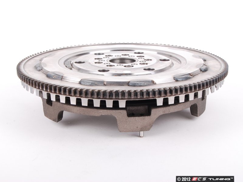 ECS News BMW E60 M5 Clutch Components