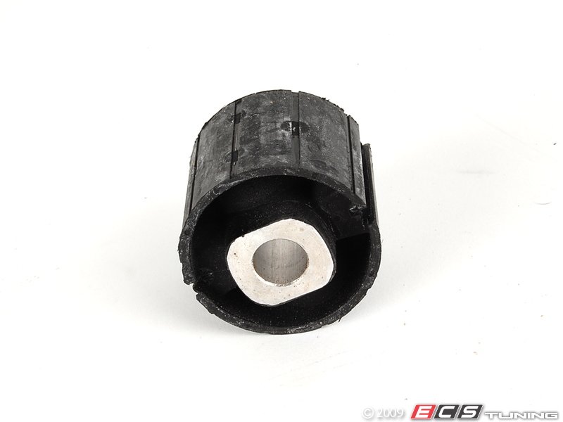 Genuine BMW 33171090389 Front Differential Bushing
