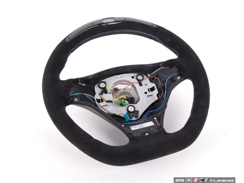 ECS News - BMW E9x 3 Series Non-M Performance Steering Wheels