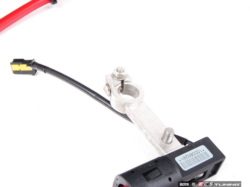 Genuine BMW 61127835218 E60 M5 Positive Battery Cable (61127835218)