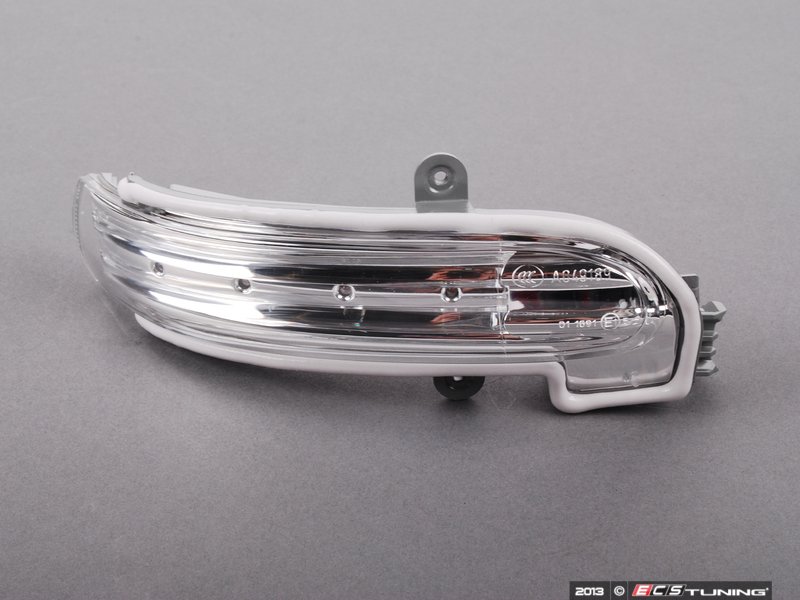 Genuine Mercedes Benz 2038201621 Turn Signal Assembly