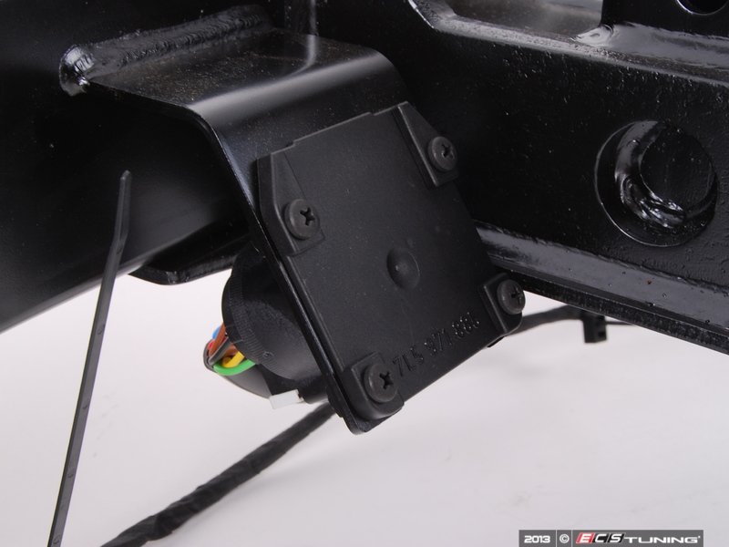 Genuine Porsche 95504400274 Trailer Hitch Towing Kit