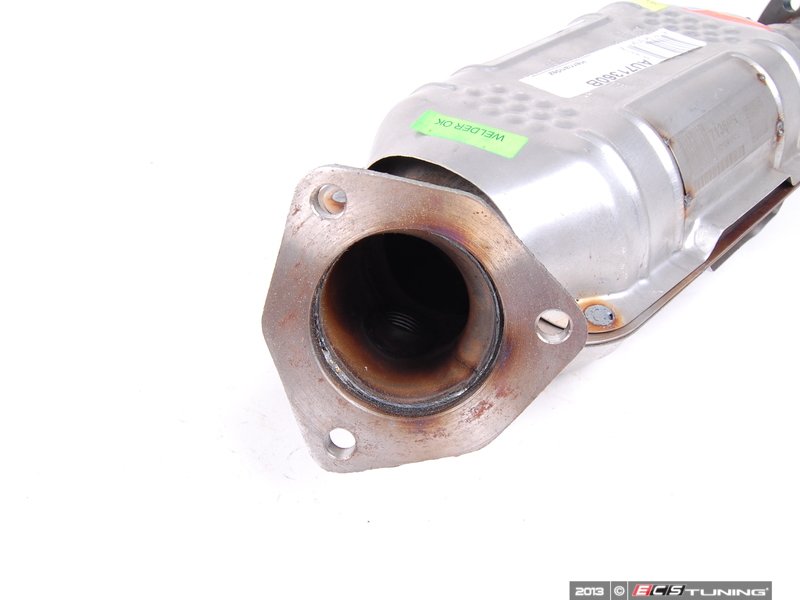 Assembled By ECS 8E0131089DXKT Catalytic Converter Kit