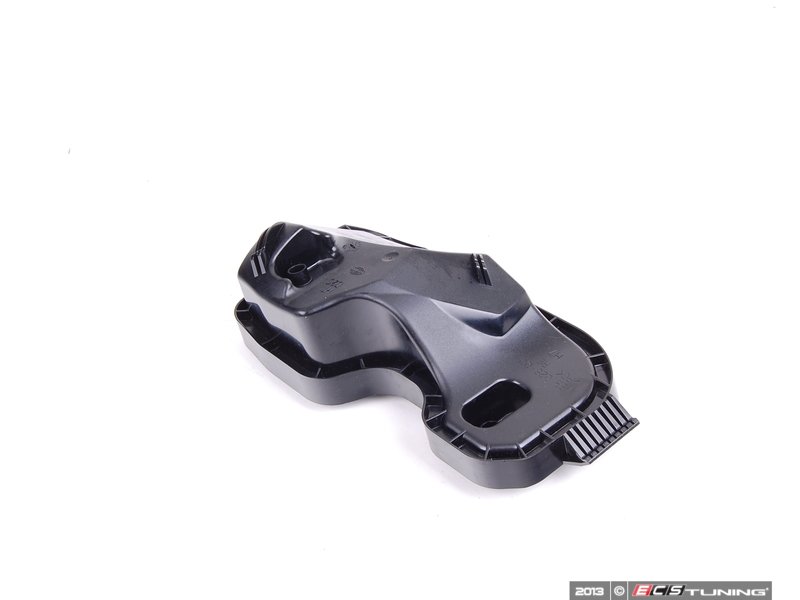 Genuine BMW 63126928414 Headlight Bulb Cover Right (63126928414)