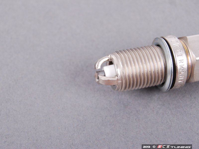 Genuine Mercedes Benz 003159780326 Spark Plug Priced Each (NO