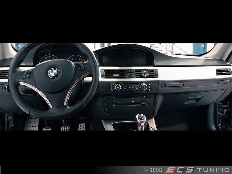 ECS News ECS Vent Pod Boost Gauge Kits for BMW E9x 335i