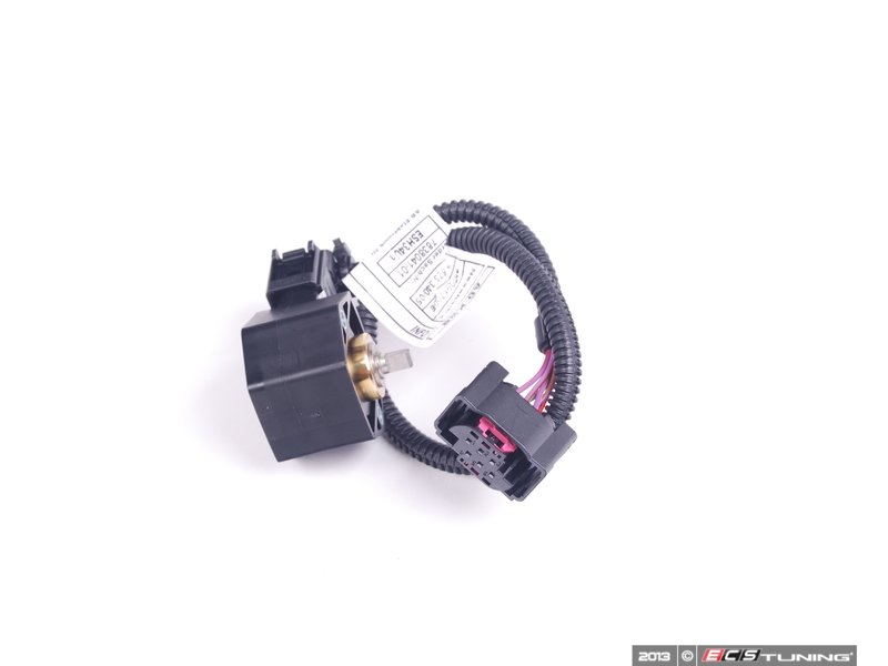 Genuine BMW 13627841704 Hall Sensor Priced Each (13627841704)