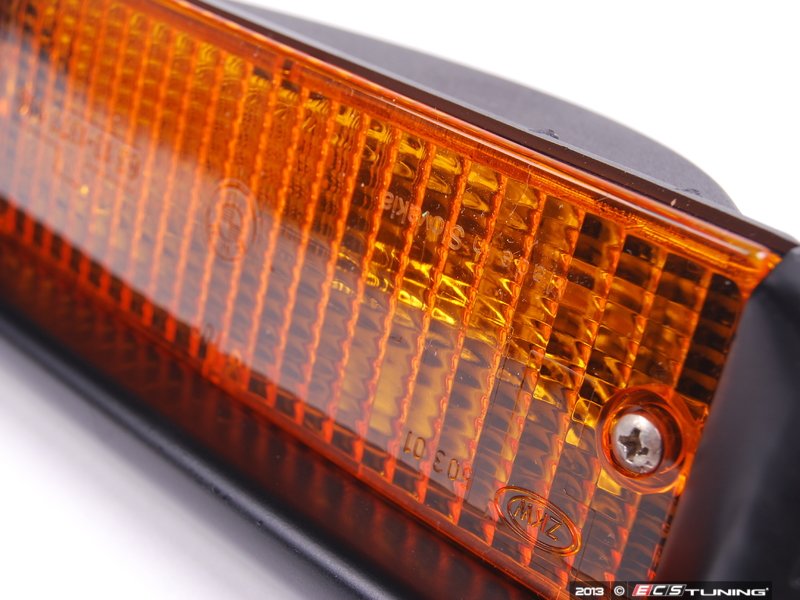 Genuine BMW 63131377992 Turn Signal / Parking Lamp Right Front