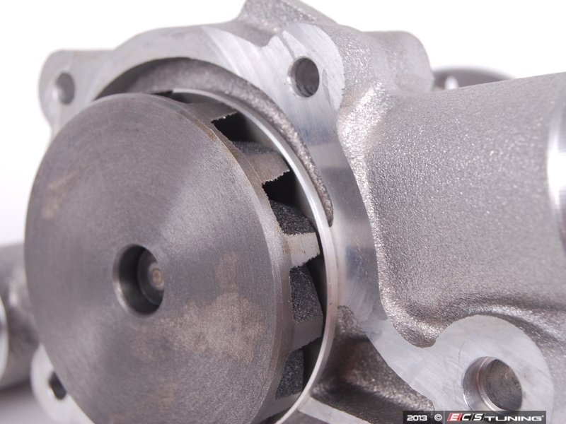 Laso 11511315211 E30 Water Pump