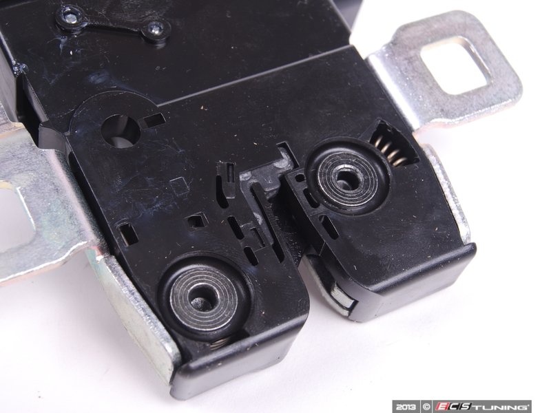 ECS News MINI Gen 2 R56 Trunk Release Kit