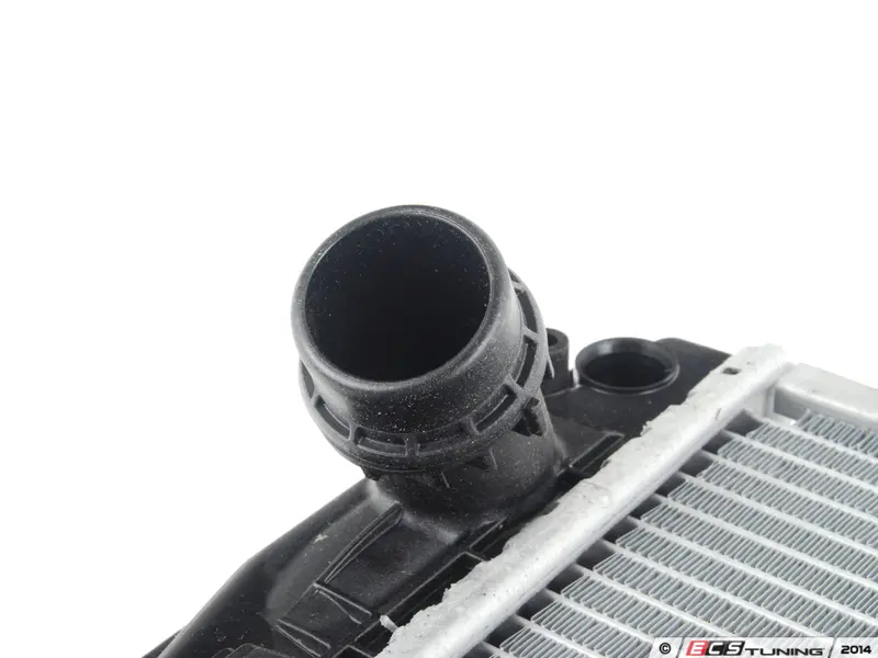 Automatic Mahle-Behr Engine Radiator 17117547059