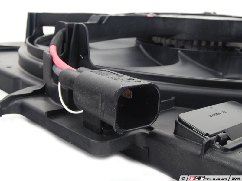 Genuine BMW 17428618240 Electric Fan Assembly With Housing (1742