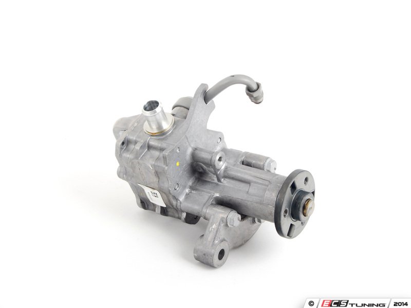 Genuine BMW 32416781015 E70 X5 Power Steering Pump (32416781015)