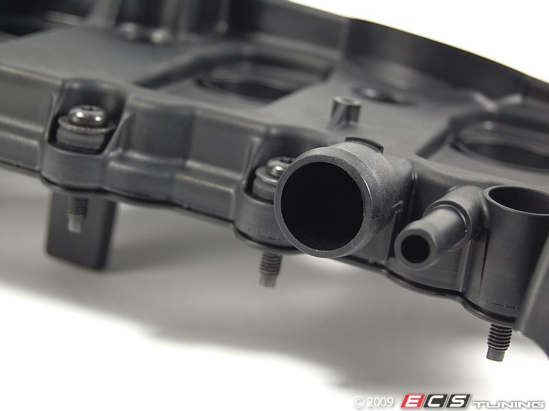 Genuine Volkswagen Audi 06D103469N Valve Cover (06D 103 469 N)