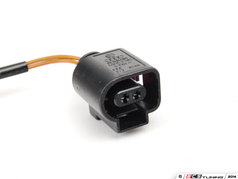 Genuine Volkswagen Audi 1J5962104B Micro Switch (1J5 962 104 B)