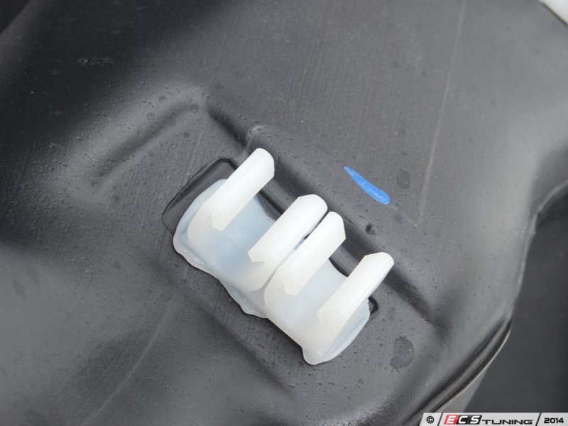 Genuine Volkswagen Audi 4B0201075BL Fuel Tank Assembly (4B0 201 075 BL)