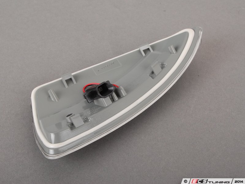 Genuine Mercedes Benz 2048200821 Mirror Turn Signal Assembly
