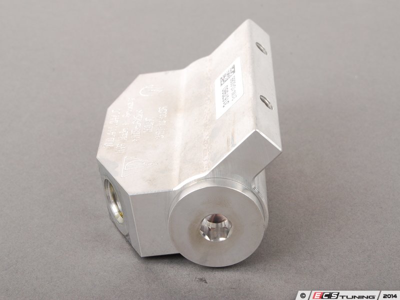 Genuine Porsche 95535923101 PDCC Hydraulic Distribution Block Front