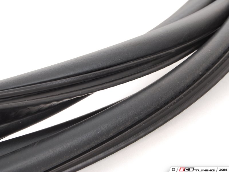 Genuine MINI 51717132471 Trunk Lid Gasket (51717132471)