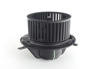 ES#2747956 - 64119227670 - HVAC Blower Motor With Regulator - Located behind the glove box and responsible for circulating air. Includes new regulator! - Vemo - BMW